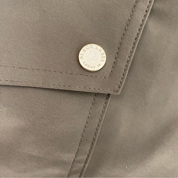 Black Label by Chico’s Green Cargo Zipper Ankle Jogger Pants. Chico’s Size 3 - Picture 12 of 16